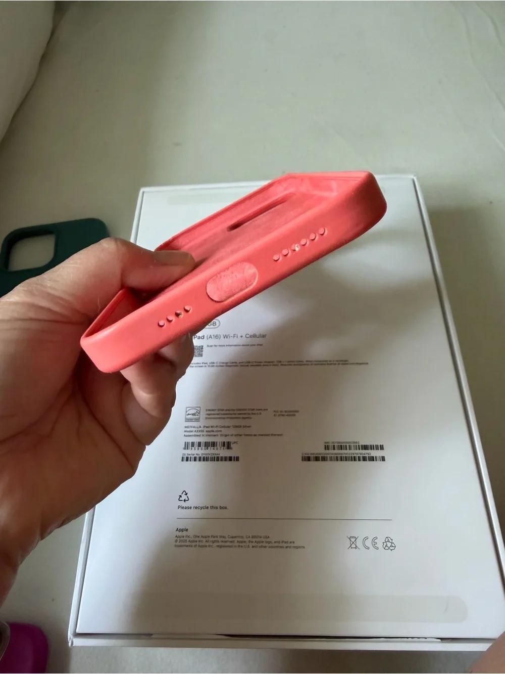 Apple Silicone Case - Coral Pink